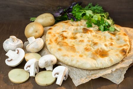 Пирог с картошкой и грибами