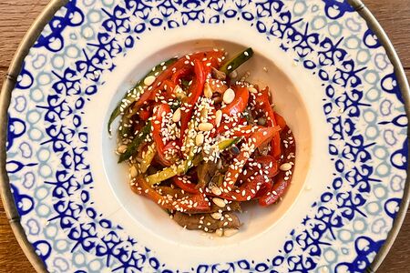 Теплый салат с телятиной