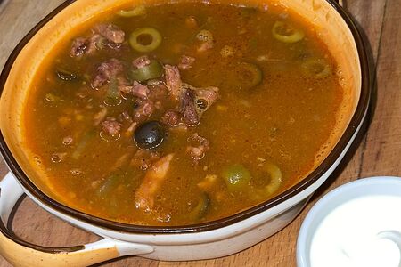 Солянка с копченостями собственного приготовления