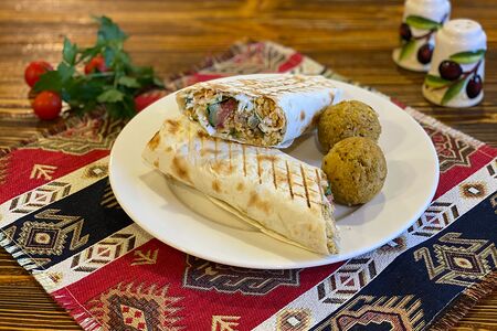 Шаурма с фалафелем