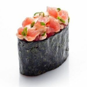 Гункан острый с тунцом