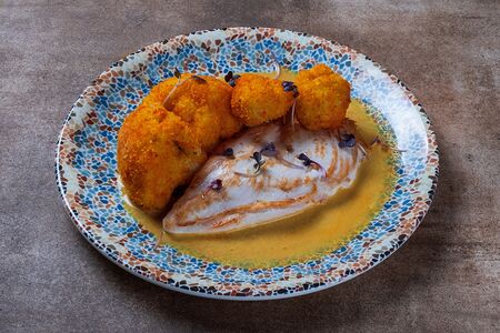 Куриное филе с хрустящей цветной капустой