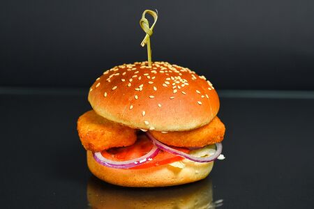 Чикен Бургер