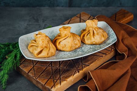 Жареные хинкали cвинo-говяжьи