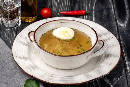 Куриный бульон с лапшой