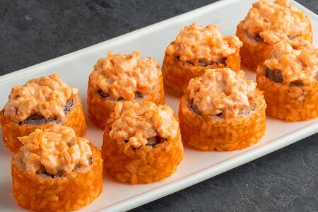 Брутальный ролл Нисиго запеченный