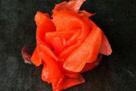 Имбирь маринованный