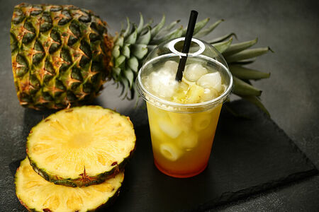 Холодный лимонад Ананас-кумкват-айва