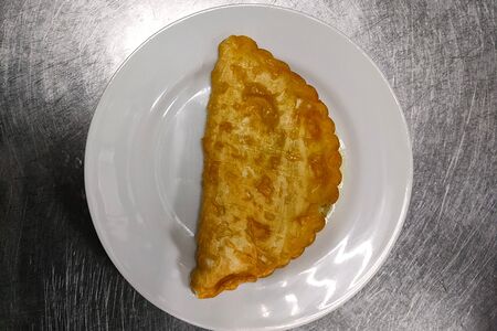 Чебурек со свининой