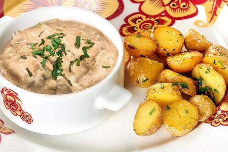 Бефстроганов с грибами