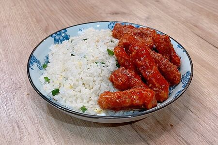 Комбо Свинина в кисло-сладком соусе с рисом