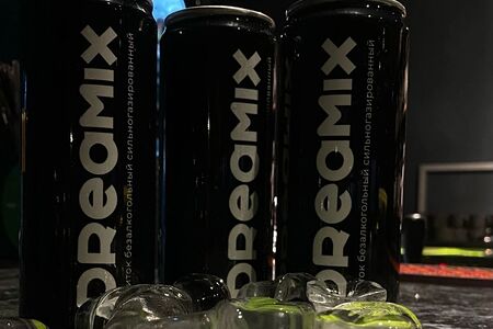 Кока кола в железной банке