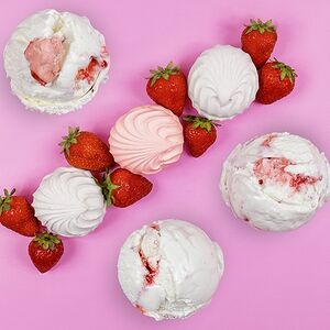 Мороженое Строберри Крим со вкусом клубники и зефира