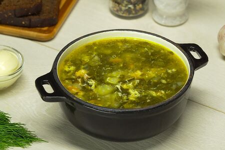 Щи с языком и щавелем