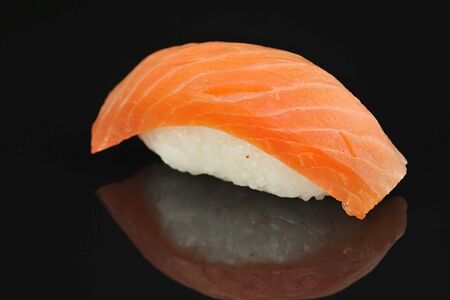 Суши Лосось