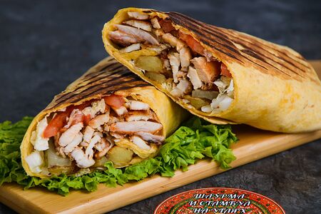 Шаурма в сырном лаваше 