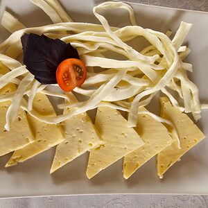 Армянский сыр