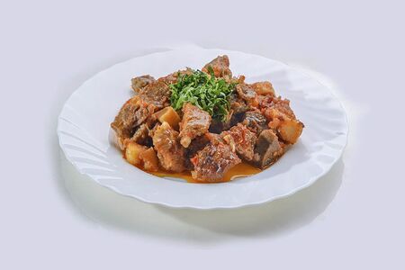 Жаркое с говядиной