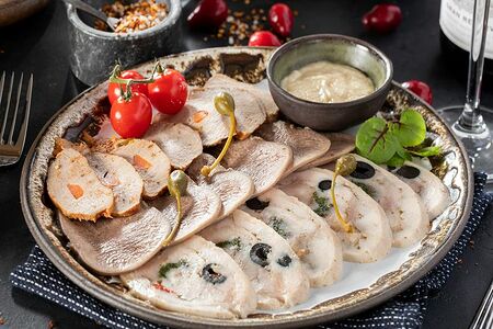 Ассорти мясное