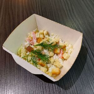 Салат цезарь с курочкой