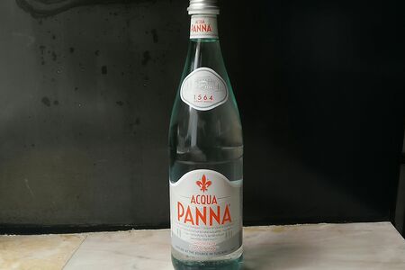 Вода Acqua Panna