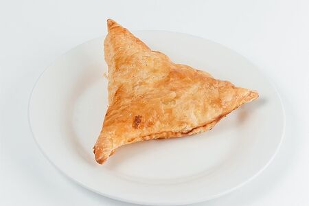 Слоеная самса с мясом