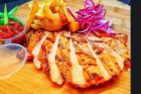 Стейк из курицы в маринаде