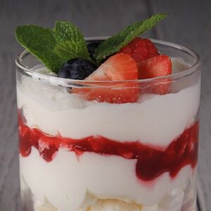 Трайфл Павлова