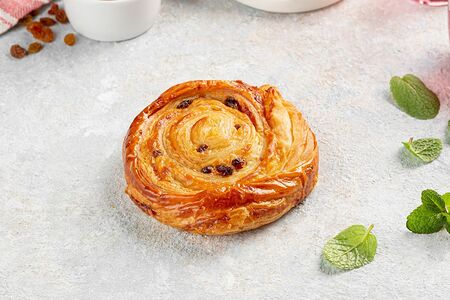 Улитка с изюмом