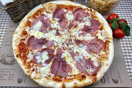 С голубым сыром и шпеком