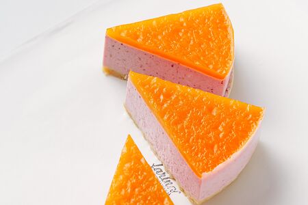 Чизкейк Клубника-маракуйя