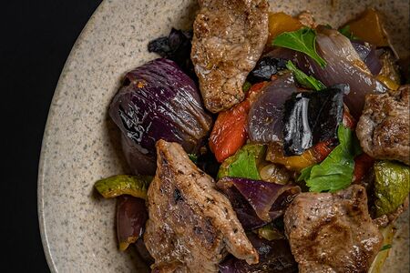 Гриль-салат с телятиной