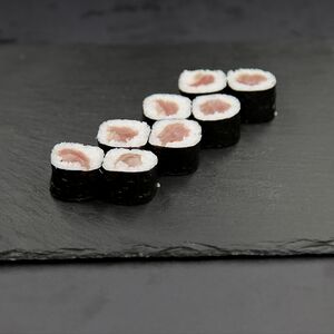 Маки с тунцом