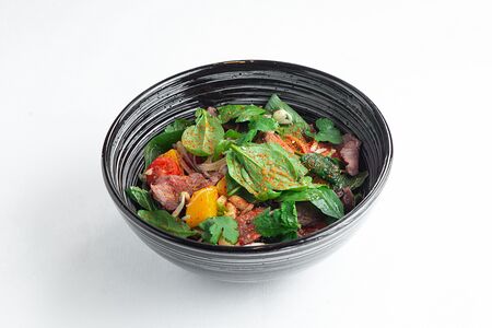 Тайский салат с говядиной