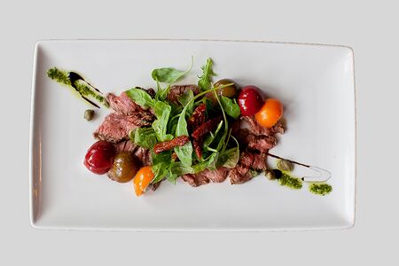 Салат Татаки из говядины Блэк Ангус