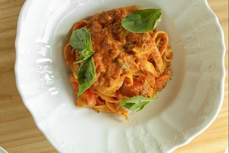 Тальятелле болоньезе