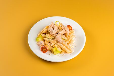 Паста с копченым лососем