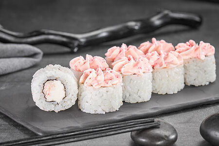 Ролл Лава с крабом