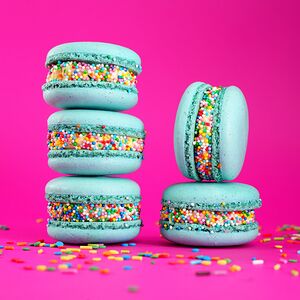 Десерт Macarons Бабл гам Big
