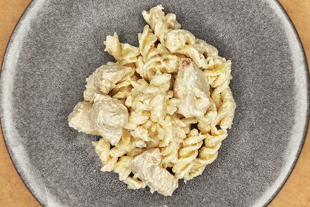 Паста с индейкой в сливочном соусе