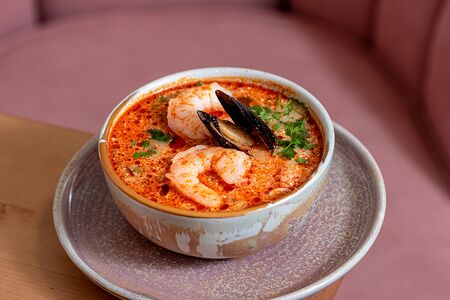 Том Ям с морепродуктами