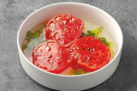 Соленые помидоры в томатной воде