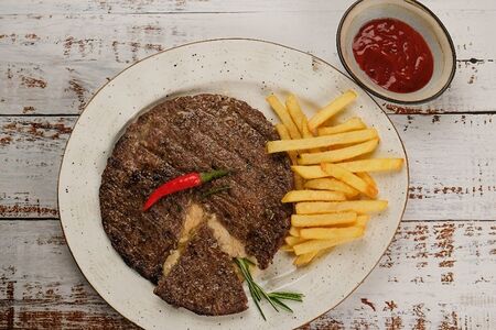 Стейк с сыром