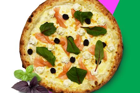 Пицца с лососем