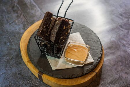 Гренки с чесноком