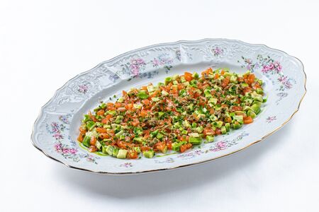 Тартар из лосося с маслянистым авокадо