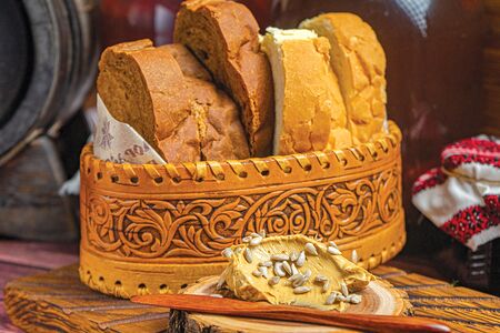 Домашний хлеб с маслом