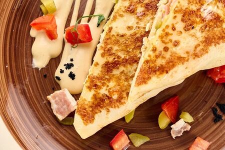 Блин с курицей и беконом