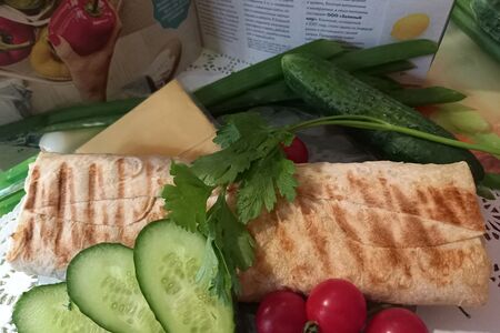 Сырная мини шаурма в лаваше