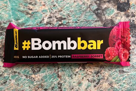 Батончик Bombar Малиновый сорбет